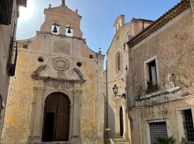 Residenza Matilde 3* 菲乌梅夫雷多布鲁齐奥